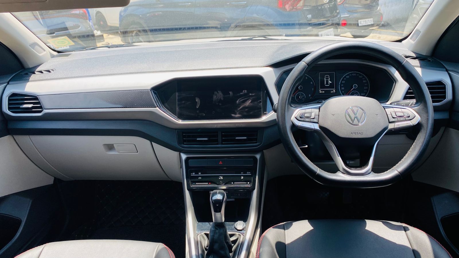 Volkswagen Taigun(2021-2023) Highline 1.0 Tsi At